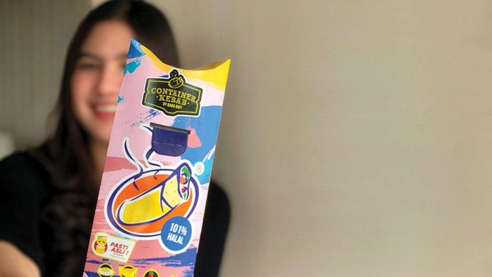Kantor pusat Kebab Baba Rafi dengan logo perusahaan